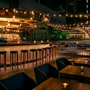 Moxy Nyc Times Square מלון