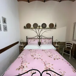  Alloggio per agriturismo Podere Montecorno Italia